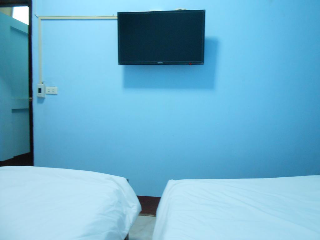 Lucky Backpacker Hostel Vientiane Quarto foto