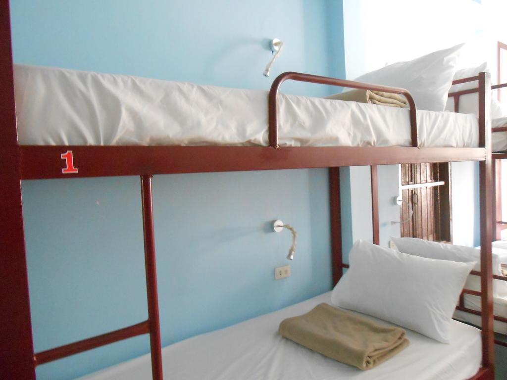 Lucky Backpacker Hostel Vientiane Quarto foto