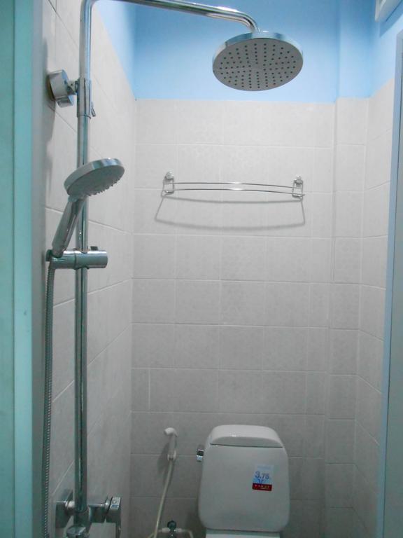 Lucky Backpacker Hostel Vientiane Quarto foto